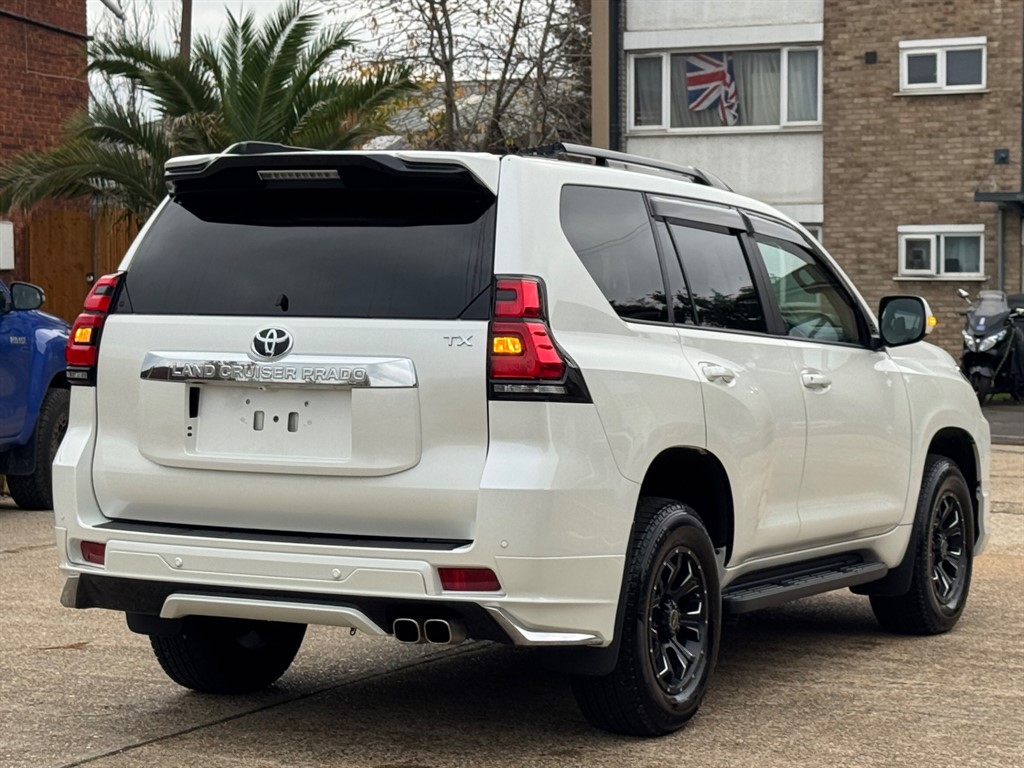Used Toyota Land Cruiser 2023 for sale - 76532401: Photo 6