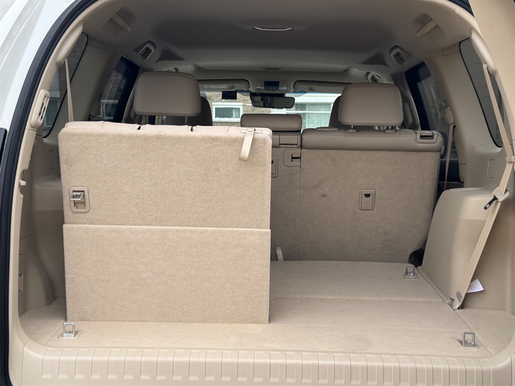 Used Toyota Land Cruiser 2023 for sale - 76532401: Photo 68