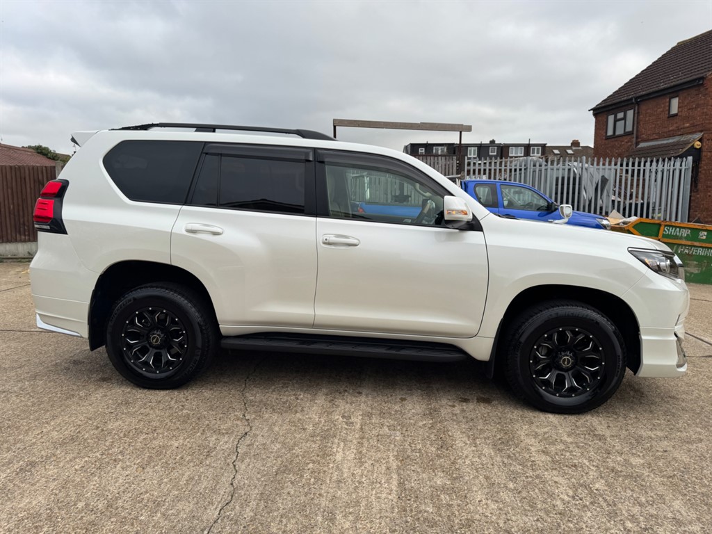 Used Toyota Land Cruiser 2023 for sale - 76532401: Photo 7