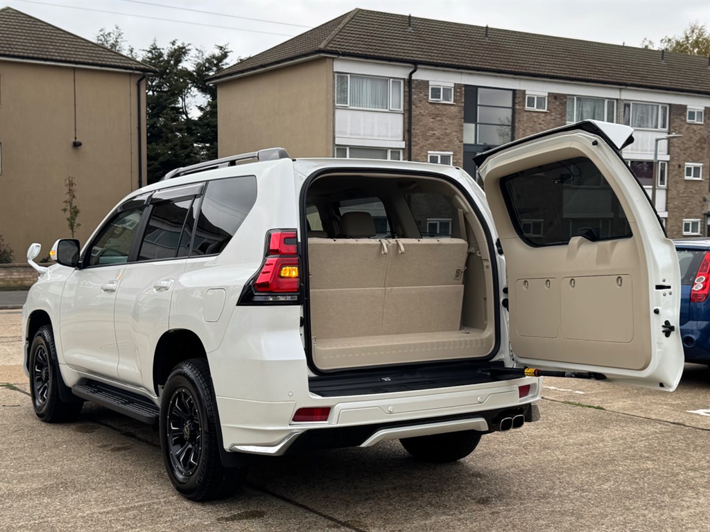 Used Toyota Land Cruiser 2023 for sale - 76532401: Photo 71