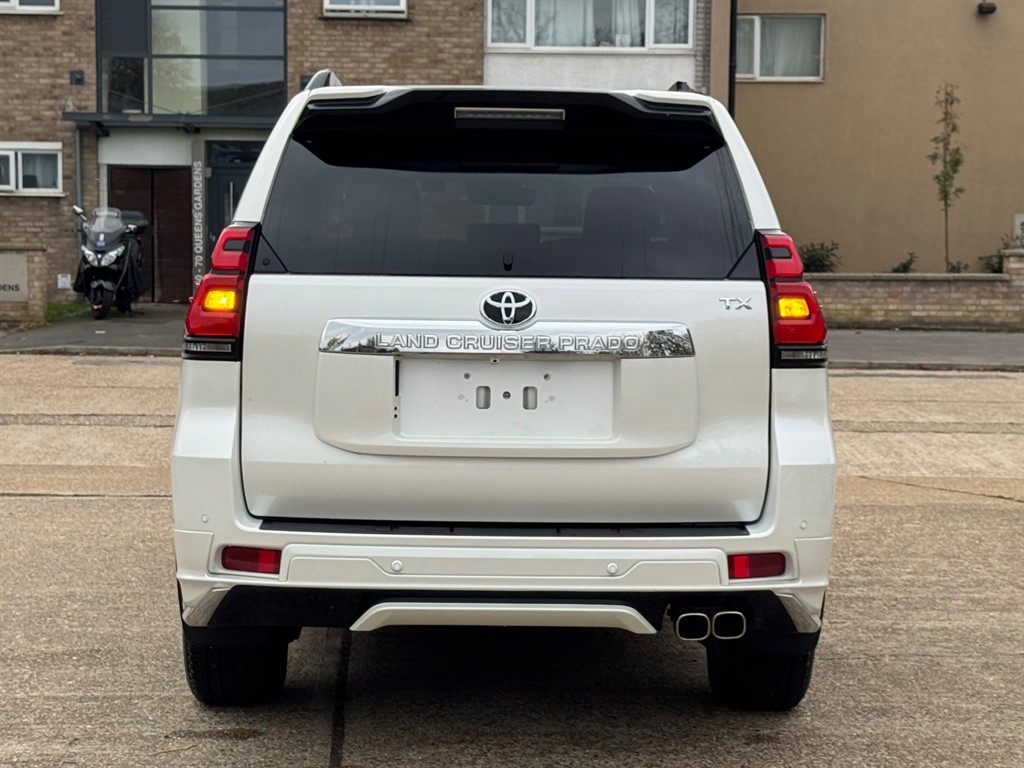 Used Toyota Land Cruiser 2023 for sale - 76532401: Photo 74