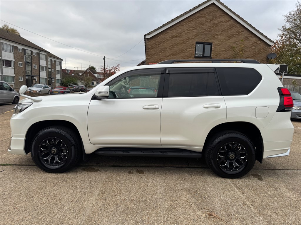 Used Toyota Land Cruiser 2023 for sale - 76532401: Photo 8