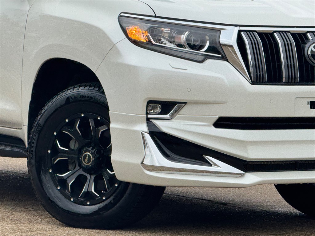 Used Toyota Land Cruiser 2023 for sale - 76532401: Photo 80