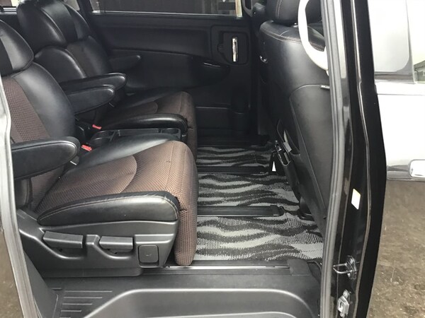 Used Nissan Elgrand 2012 for sale - 75571137: Photo 27