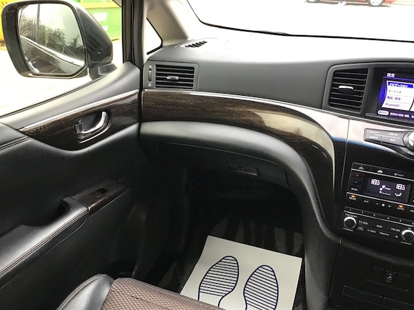 Used Nissan Elgrand 2012 for sale - 75571137: Photo 44
