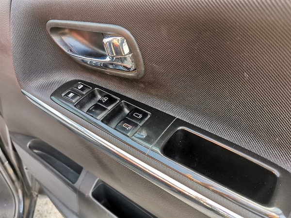 Used Nissan Elgrand 2008 for sale - 75570744: Photo 38