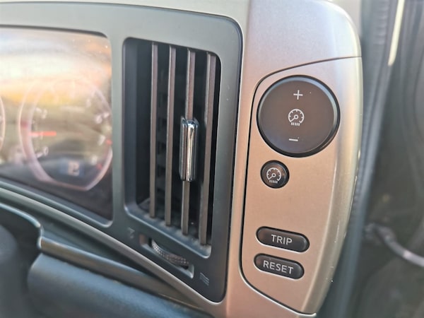Used Nissan Elgrand 2008 for sale - 75570744: Photo 51