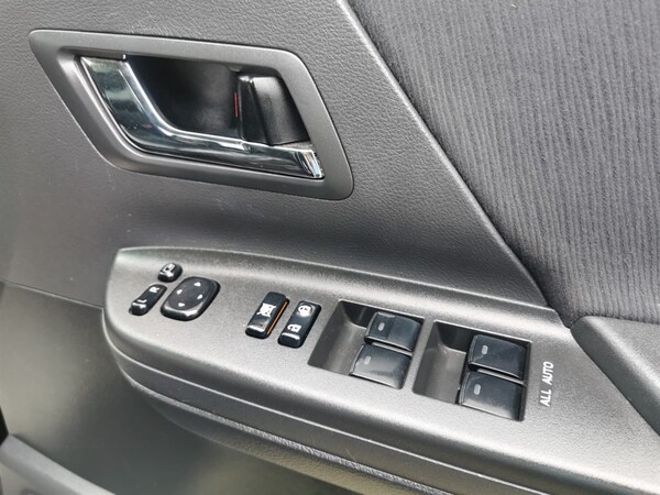 Used Toyota Alphard 2009 for sale - 75570235: Photo 39