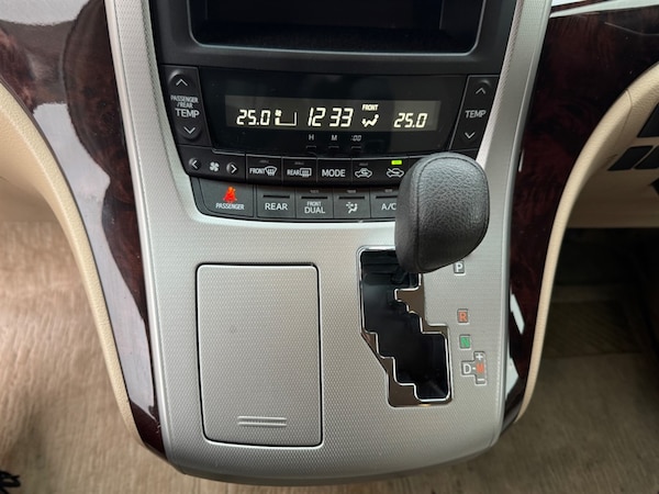 Used Toyota Alphard 2012 for sale - 75571704: Photo 31