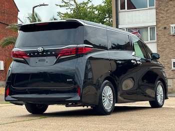 Used Toyota Alphard 2025 for sale - 79559946: Photo
