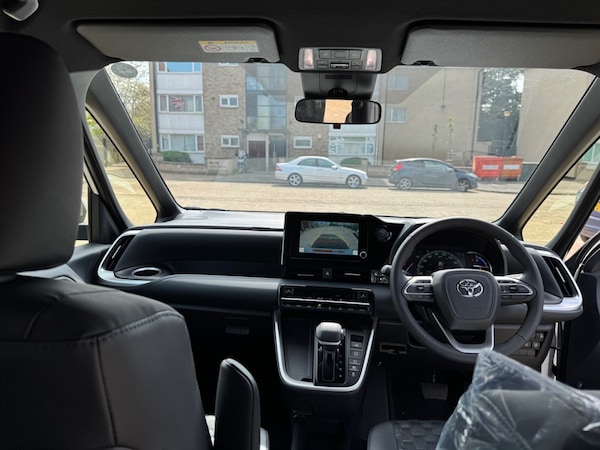 Used Toyota Voxy 2024 for sale - 75570908: Photo 47
