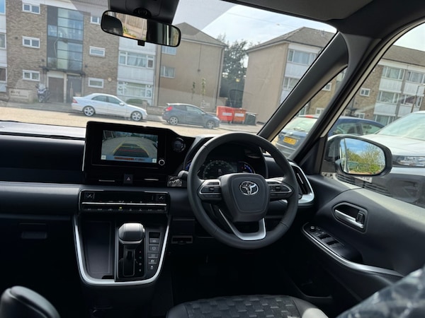 Used Toyota Voxy 2024 for sale - 75570908: Photo 49