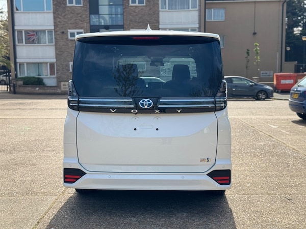 Used Toyota Voxy 2024 for sale - 75570908: Photo 50