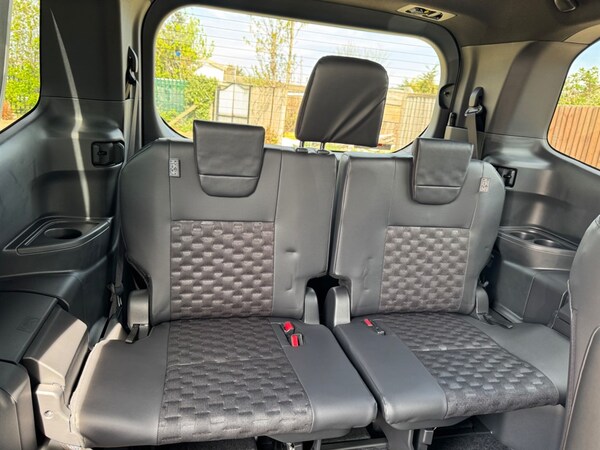 Used Toyota Voxy 2024 for sale - 75570908: Photo 63