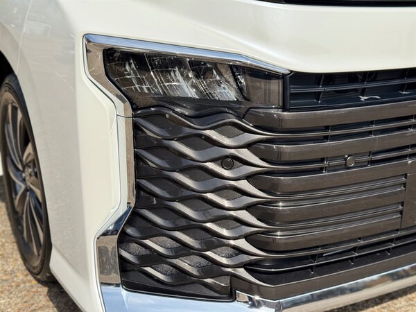 Used Toyota Voxy 2024 for sale - 75570908: Photo 81