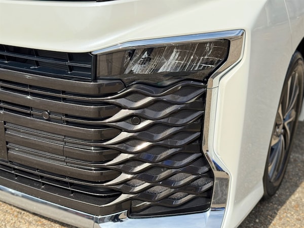 Used Toyota Voxy 2024 for sale - 75570908: Photo 82