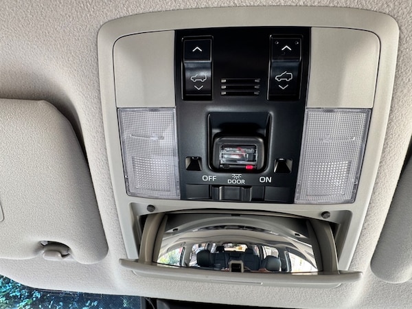Used Toyota Landcruiser 2023 for sale - 75570772: Photo 31