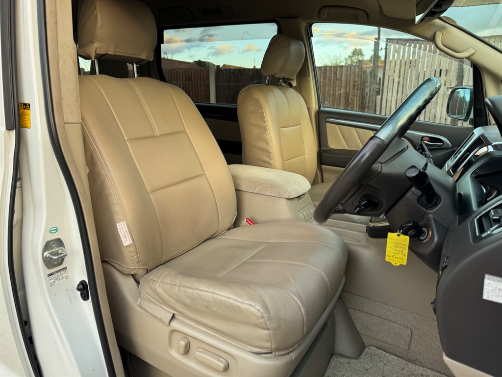 Used Toyota Alphard 2023 for sale - 76758055: Photo 11