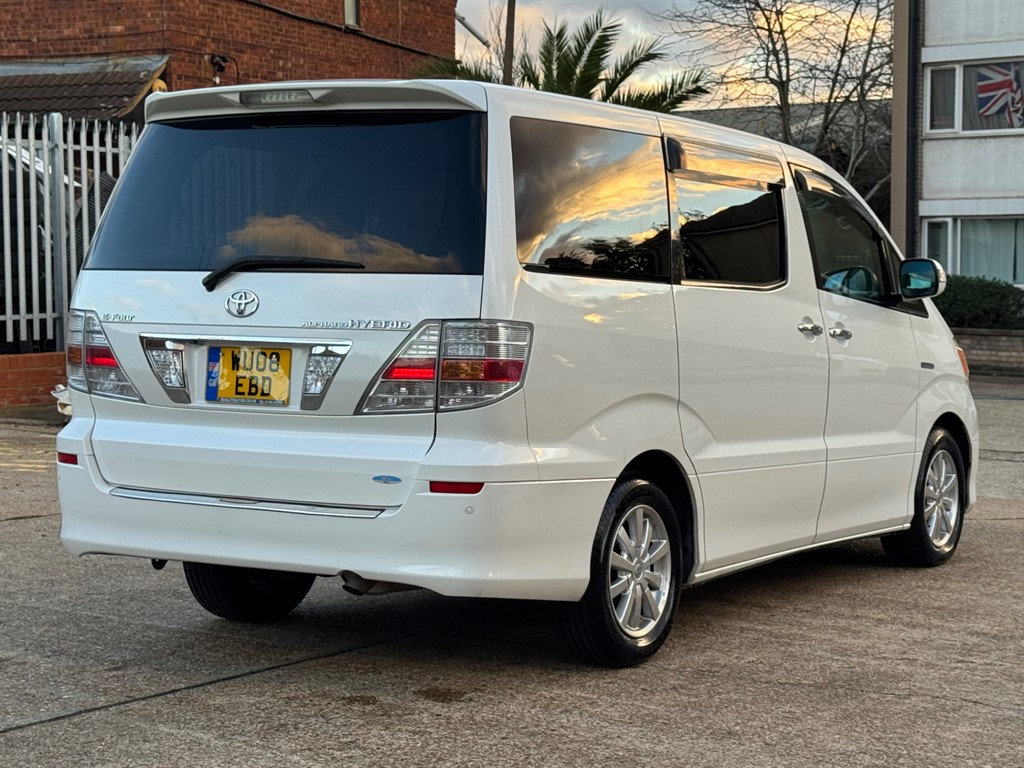 Used Toyota Alphard 2023 for sale - 76758055: Photo 4