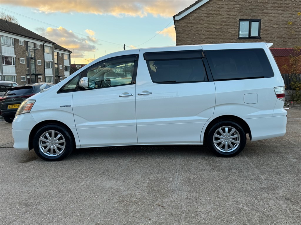 Used Toyota Alphard 2023 for sale - 76758055: Photo 8