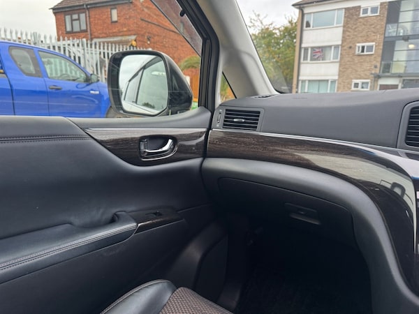 Used Nissan Elgrand 2012 for sale - 76261791: Photo 20