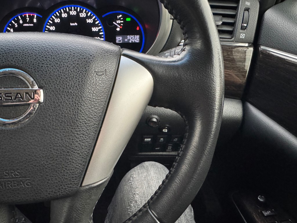 Used Nissan Elgrand 2012 for sale - 76261791: Photo 36