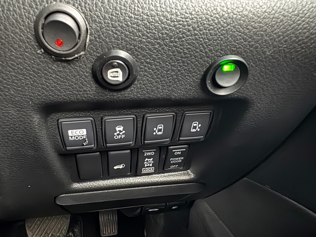 Used Nissan Elgrand 2012 for sale - 76261791: Photo 39