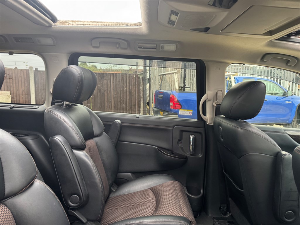 Used Nissan Elgrand 2012 for sale - 76261791: Photo 47