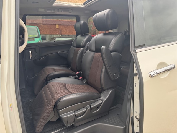 Used Nissan Elgrand 2012 for sale - 76261791: Photo 50