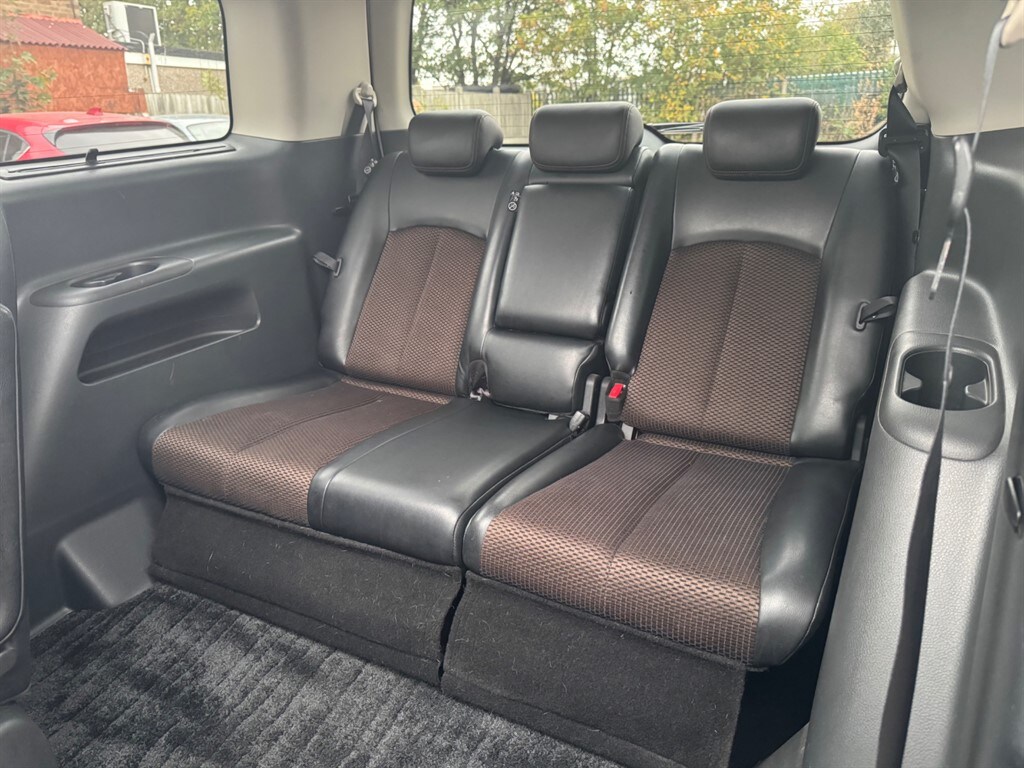 Used Nissan Elgrand 2012 for sale - 76261791: Photo 54