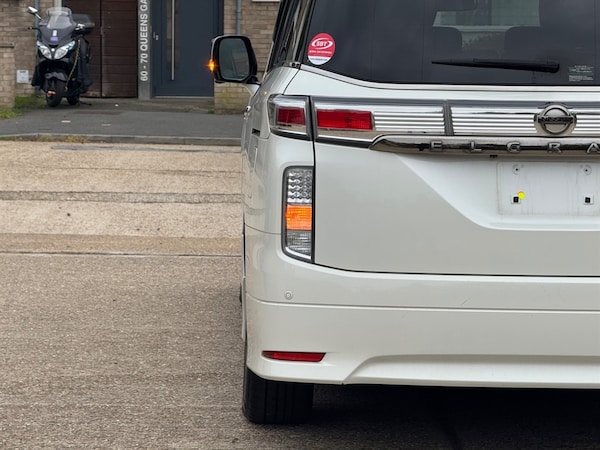 Used Nissan Elgrand 2012 for sale - 76261791: Photo 65
