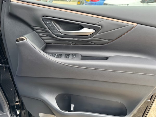 Used Toyota Alphard 2025 for sale - 75572035: Photo 17