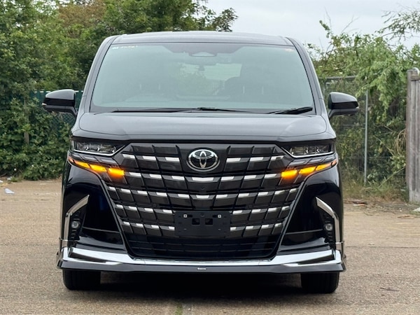 Used Toyota Alphard 2025 for sale - 75572035: Photo 2