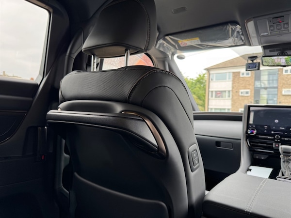 Used Toyota Alphard 2025 for sale - 75572035: Photo 43