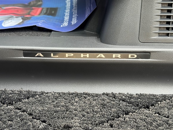 Used Toyota Alphard 2025 for sale - 75572035: Photo 44