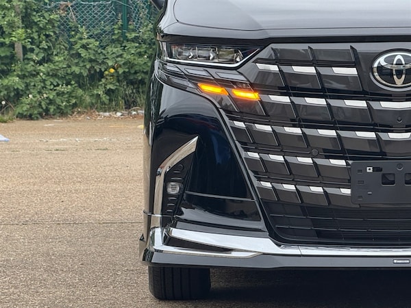 Used Toyota Alphard 2025 for sale - 75572035: Photo 74