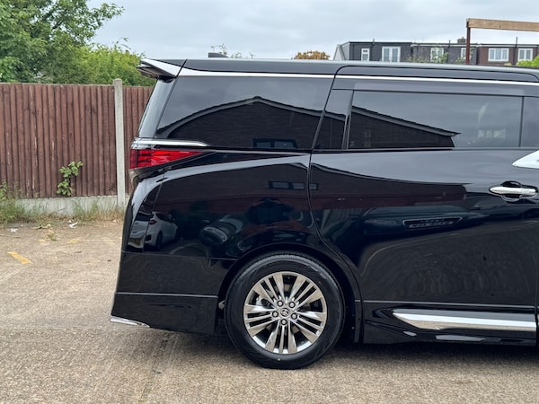 Used Toyota Alphard 2025 for sale - 75572035: Photo 84
