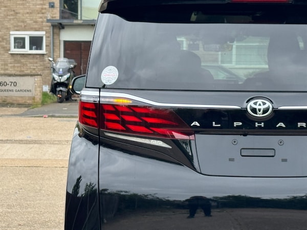 Used Toyota Alphard 2025 for sale - 75572035: Photo 89
