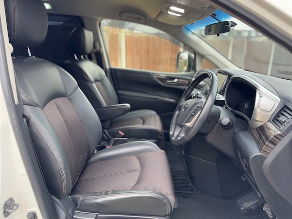Used Nissan Elgrand 2017 for sale - 75571561: Photo 12