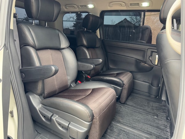 Used Nissan Elgrand 2017 for sale - 75571561: Photo 17