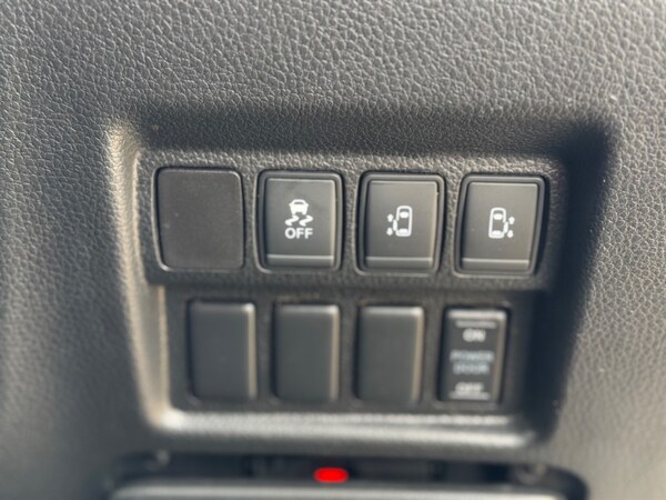 Used Nissan Elgrand 2017 for sale - 75571561: Photo 49