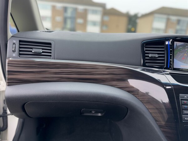 Used Nissan Elgrand 2017 for sale - 75571561: Photo 52
