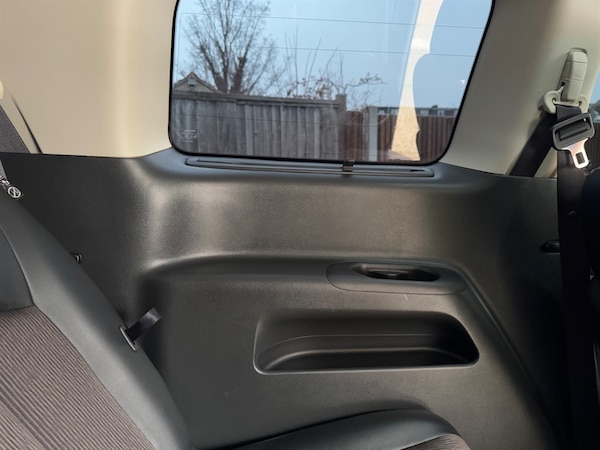 Used Nissan Elgrand 2017 for sale - 75571561: Photo 59