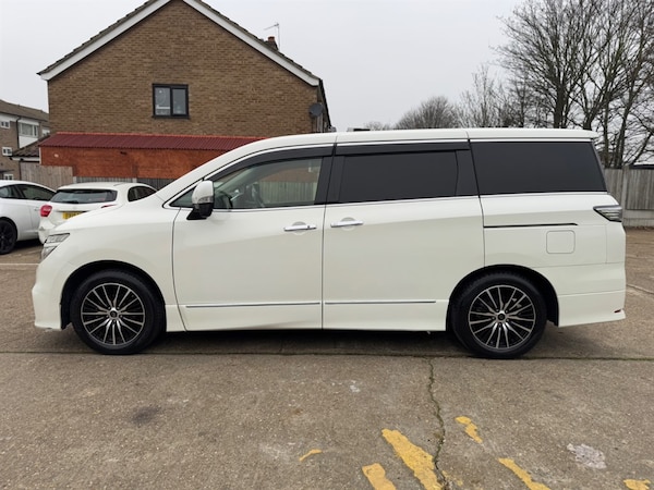 Used Nissan Elgrand 2017 for sale - 75571561: Photo 9