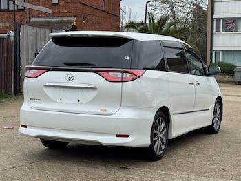 Used Toyota Estima 2016 for sale - 78917956: Photo