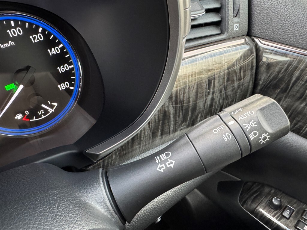 Used Nissan Elgrand 2018 for sale - 76532403: Photo 30