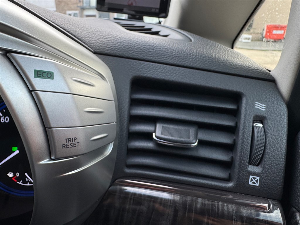 Used Nissan Elgrand 2018 for sale - 76532403: Photo 35