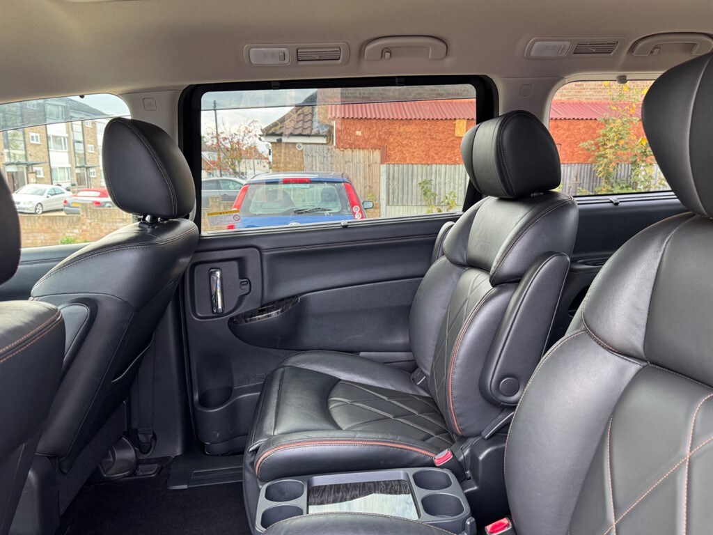 Used Nissan Elgrand 2018 for sale - 76532403: Photo 44