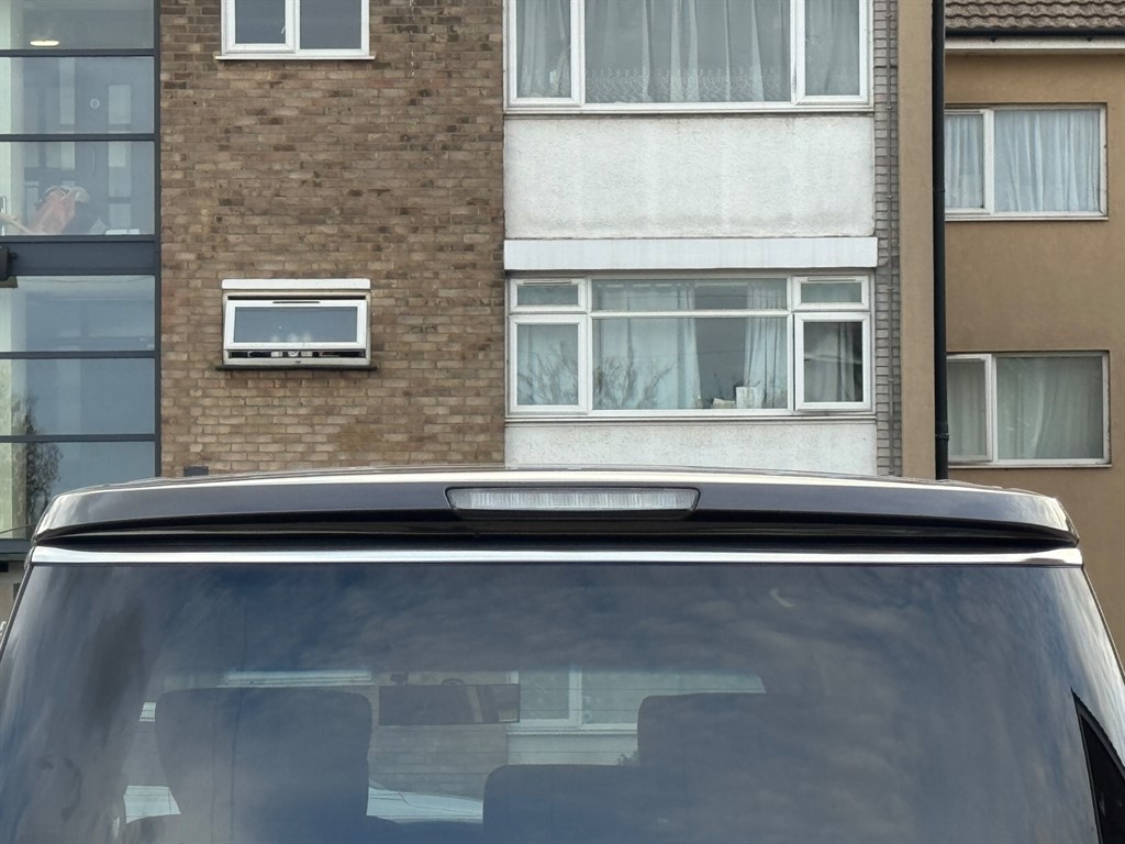 Used Nissan Elgrand 2018 for sale - 76532403: Photo 65