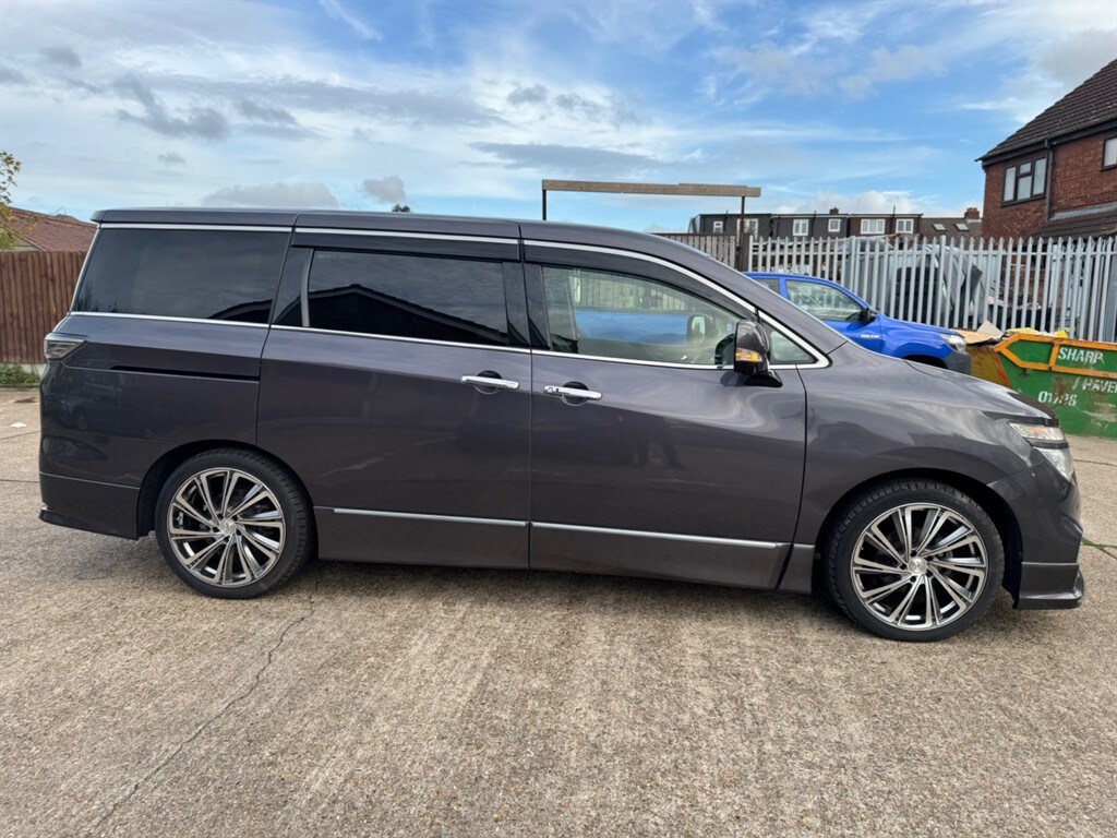 Used Nissan Elgrand 2018 for sale - 76532403: Photo 7